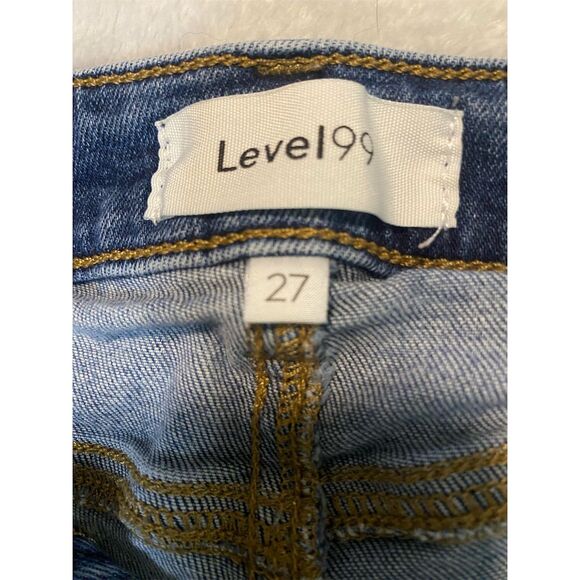 Level 99 Women's Blue Cuffed-Hem Jean Shorts Size 27 - Picture 7 of 9